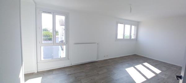 SAINT ELOI – LA ROCHELLE – JP BLANCHARD – APPARTEMENT LGT 13 – T2 – 3EME ETAGE