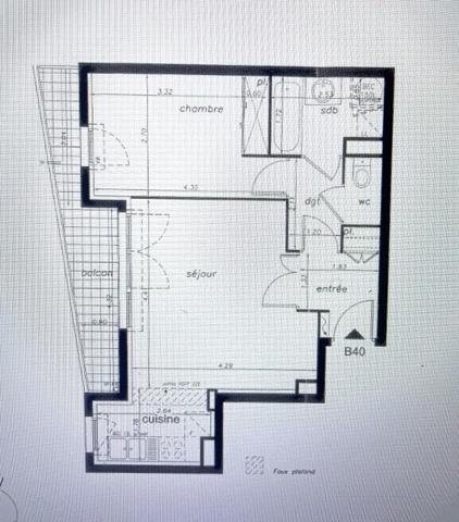 Vente / Appartement T2 à Courbevoie (92400)