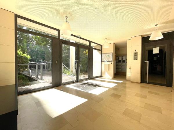 Vente / Appartement T2 à Courbevoie (92400)
