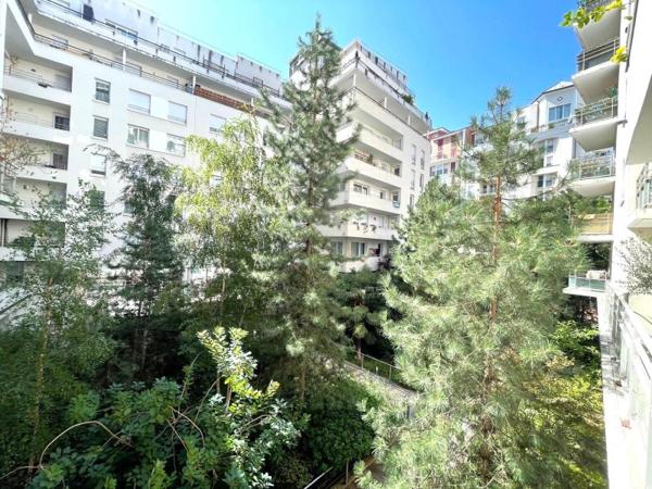 Vente / Appartement T2 à Courbevoie (92400)