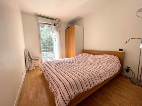 Vente / Appartement T2 à Courbevoie (92400)