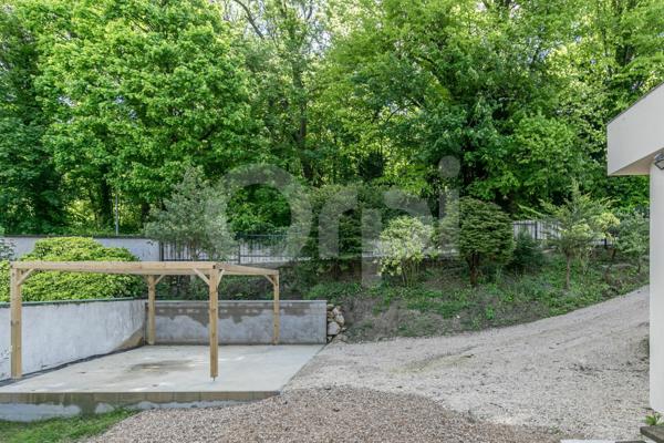 Maison à vendre    7 pièces • 300 m2 Chennevières-sur-Marne