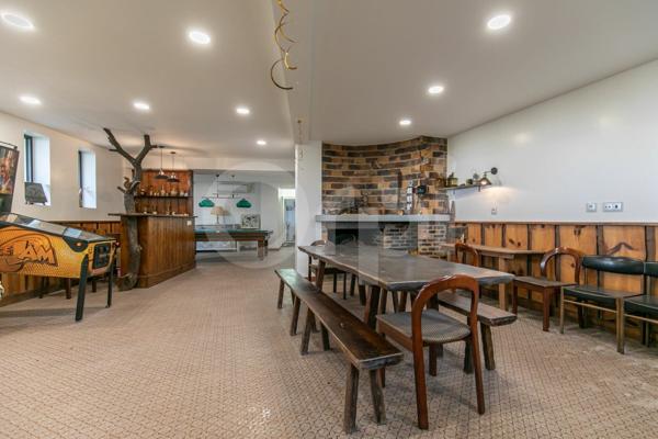 Maison à vendre    7 pièces • 300 m2 Chennevières-sur-Marne