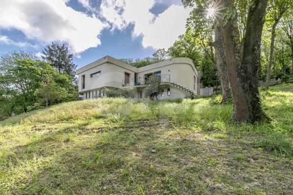 Maison à vendre    7 pièces • 300 m2 Chennevières-sur-Marne