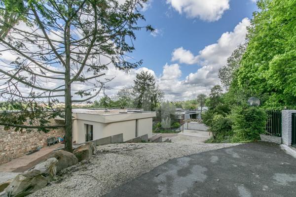 Maison à vendre    7 pièces • 300 m2 Chennevières-sur-Marne