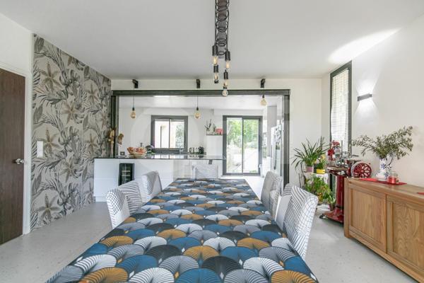 Maison à vendre    7 pièces • 300 m2 Chennevières-sur-Marne