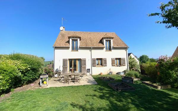 Maison à vendre    6 pièces •  Guerville