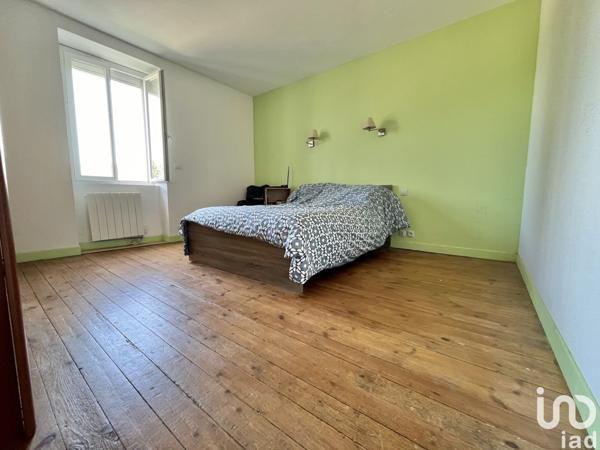 Maison 8 pièces de 161 m² à Créances (50710)