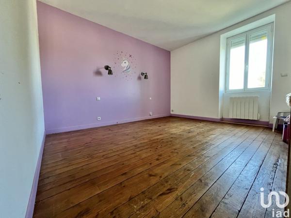Maison 8 pièces de 161 m² à Créances (50710)