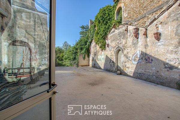 Espace polyvalent dans une ancienne manufacture en bord de Sorgue