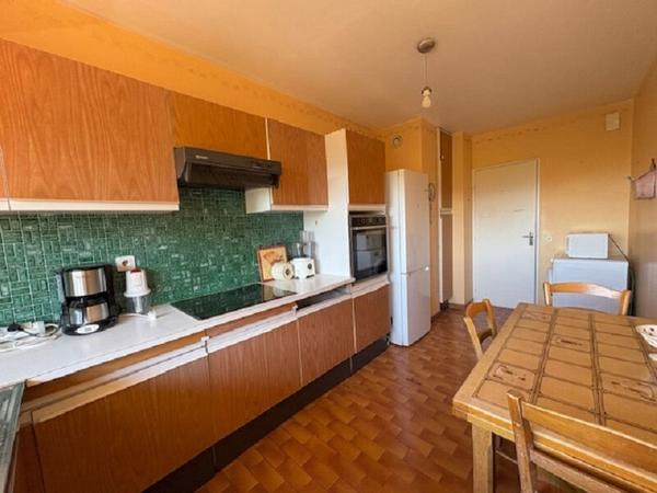 Appartement Marseille 5 pièce(s) 103 m² LE CORINTHE proche Castellane Parking en sus