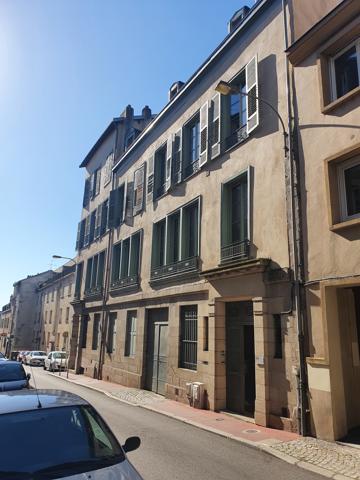 Appartement
                                                                                                                                                                                                                                                                                                                        2 pièce(s)                                                                                                                                                                                                          1 chambre(s)                                                                                                                                                                                                          59  m²