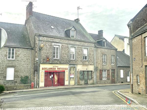 Immeuble à Saint Denis de Gastines