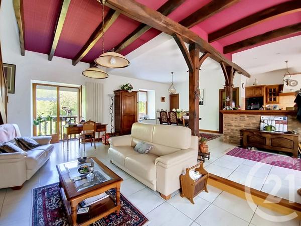 Maison à vendre  5 pièces - 141,75 m 2   CHATELAUDREN  - 22