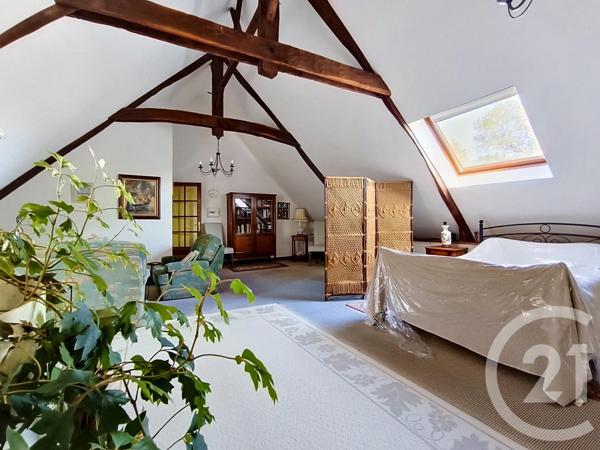 Maison à vendre  5 pièces - 141,75 m 2   CHATELAUDREN  - 22