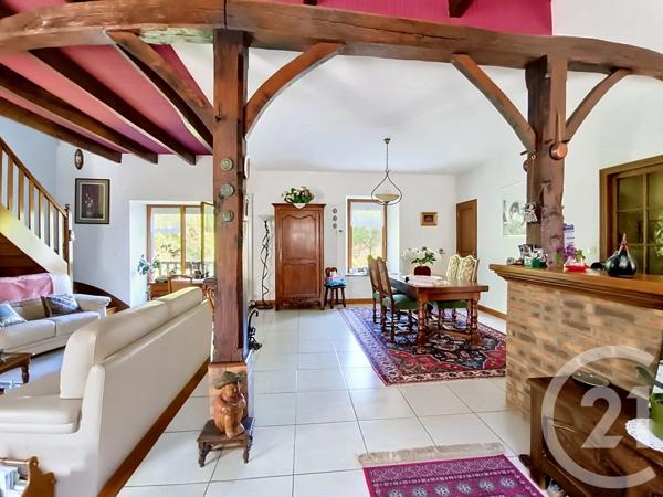 Maison à vendre  5 pièces - 141,75 m 2   CHATELAUDREN  - 22