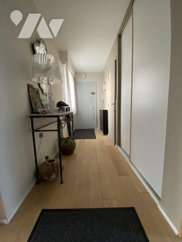 A VENDRE APPARTEMENT T4 AVEC TERRASSE GARAGE PARKING ET CAVE