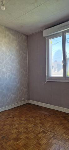 Maison à vendre PLOUMAGOAR (22)