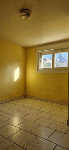 Maison à vendre PLOUMAGOAR (22)