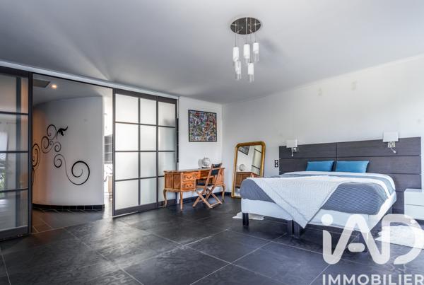 Maison à vendre 9 pièces 455 m² Saint-Cyr-sur-Loire