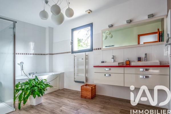 Maison à vendre 9 pièces 455 m² Saint-Cyr-sur-Loire