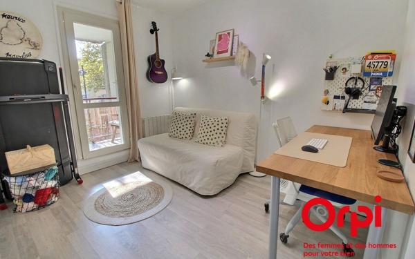 Appartement à vendre    3 pièces • 62,82 m2 Montigny-le-Bretonneux