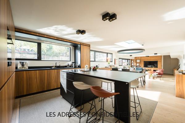 LYON 2 ème – UN LOFT D'EXCEPTION SUR L'EAU AU CŒUR DE LA VILLE