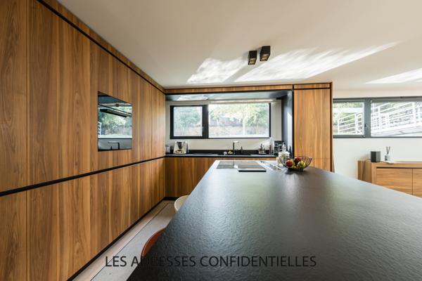 LYON 2 ème – UN LOFT D'EXCEPTION SUR L'EAU AU CŒUR DE LA VILLE