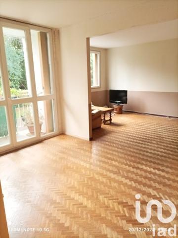 Appartement 5 pièces de 86 m² à Chilly-Mazarin (91380)