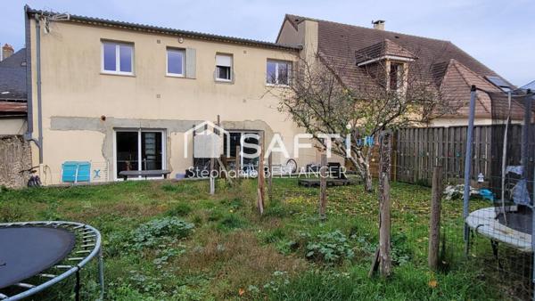 Immeuble 2 maisons 3 chambres chacunes, jardin, stationnement