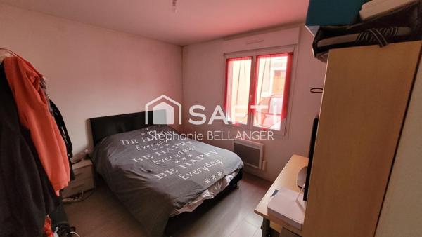 Immeuble 2 maisons 3 chambres chacunes, jardin, stationnement