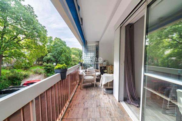 Appartement T4/T5 refait à neuf et sa terrasse - 13010