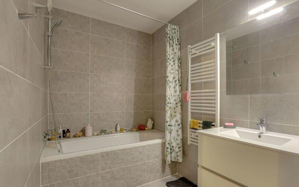 Appartement à vendre    4 pièces • 88,72 m2 Bassussarry