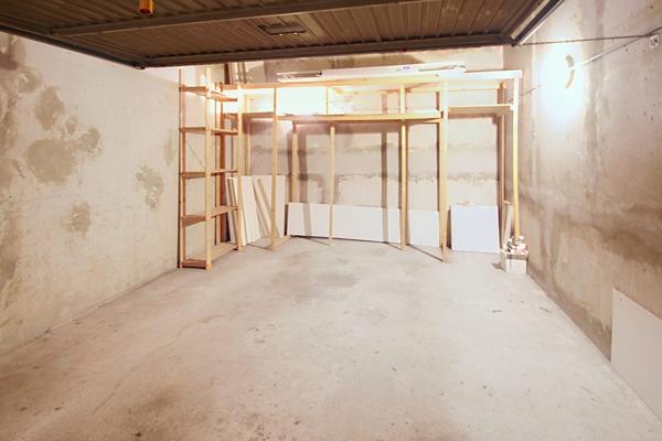 APPARTEMENT RUEIL-MALMAISON COEUR DE VILLE 4 PIECES 3 CHAMBRES AVEC BOX ET CAVE REFAIT A NEUF