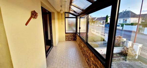 Exclusivité!!! Maison de village 5 pièces et d'environ 90 m², 3 chambres, sous sol complet 48 m²,jardin en plein cœur de Canisy