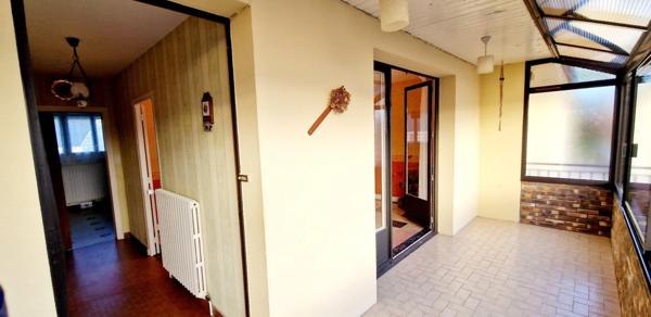 Exclusivité!!! Maison de village 5 pièces et d'environ 90 m², 3 chambres, sous sol complet 48 m²,jardin en plein cœur de Canisy