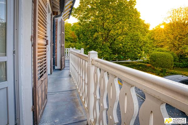 Versailles Clagny maison de ville 5 pièces 110.37 m² au sol avec parking €749 000 ** - Référence 25645