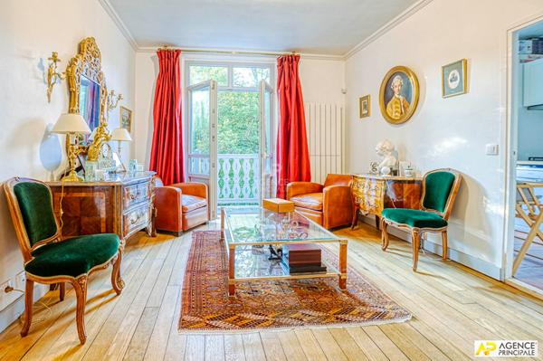 Versailles Clagny maison de ville 5 pièces 110.37 m² au sol avec parking €749 000 ** - Référence 25645