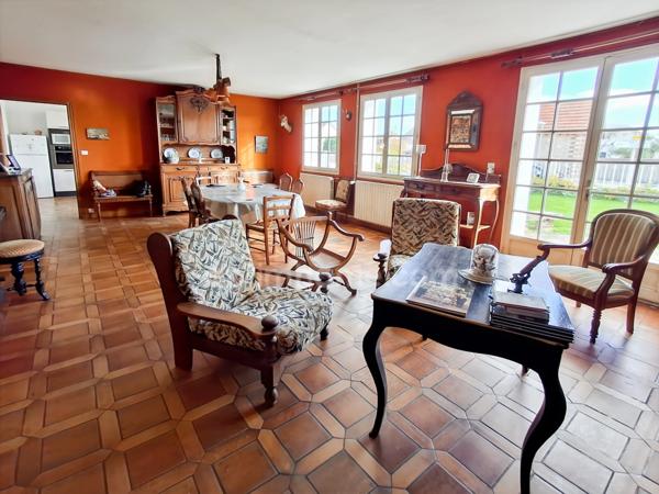 LONGERE DE 170 M² HABITABLES sur un beau terrain de 2000 m²