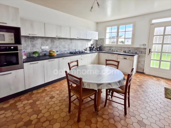 LONGERE DE 170 M² HABITABLES sur un beau terrain de 2000 m²