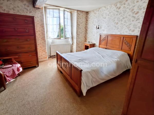 LONGERE DE 170 M² HABITABLES sur un beau terrain de 2000 m²