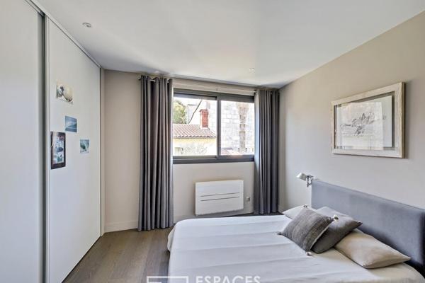 Maison d’architecte proche du Jardin Public avec extérieurs et garage