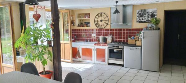 Maison individuelle à vendre à Lezay dans les Deux-Sèvres (79120), ref : 13591