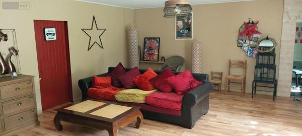 Maison individuelle à vendre à Lezay dans les Deux-Sèvres (79120), ref : 13591