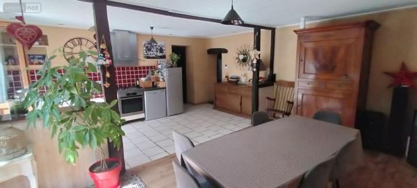 Maison individuelle à vendre à Lezay dans les Deux-Sèvres (79120), ref : 13591