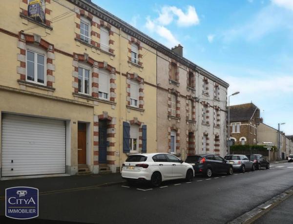 Immeuble à vendre 80.33m² Cholet (49300)