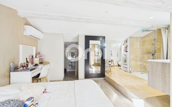 Maison à vendre    6 pièces •  Callian