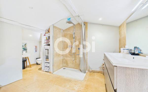 Maison à vendre    6 pièces •  Callian