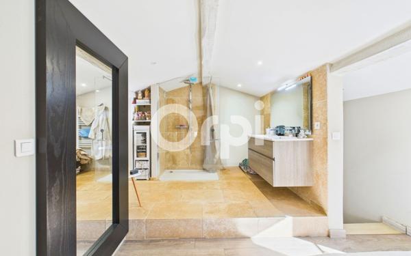 Maison à vendre    6 pièces •  Callian