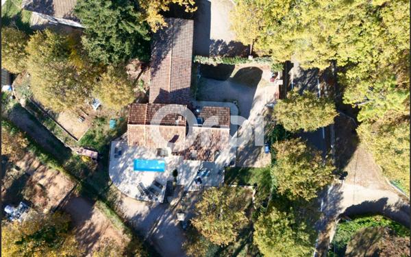 Maison à vendre    6 pièces •  Callian